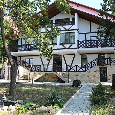 Vila Codru *